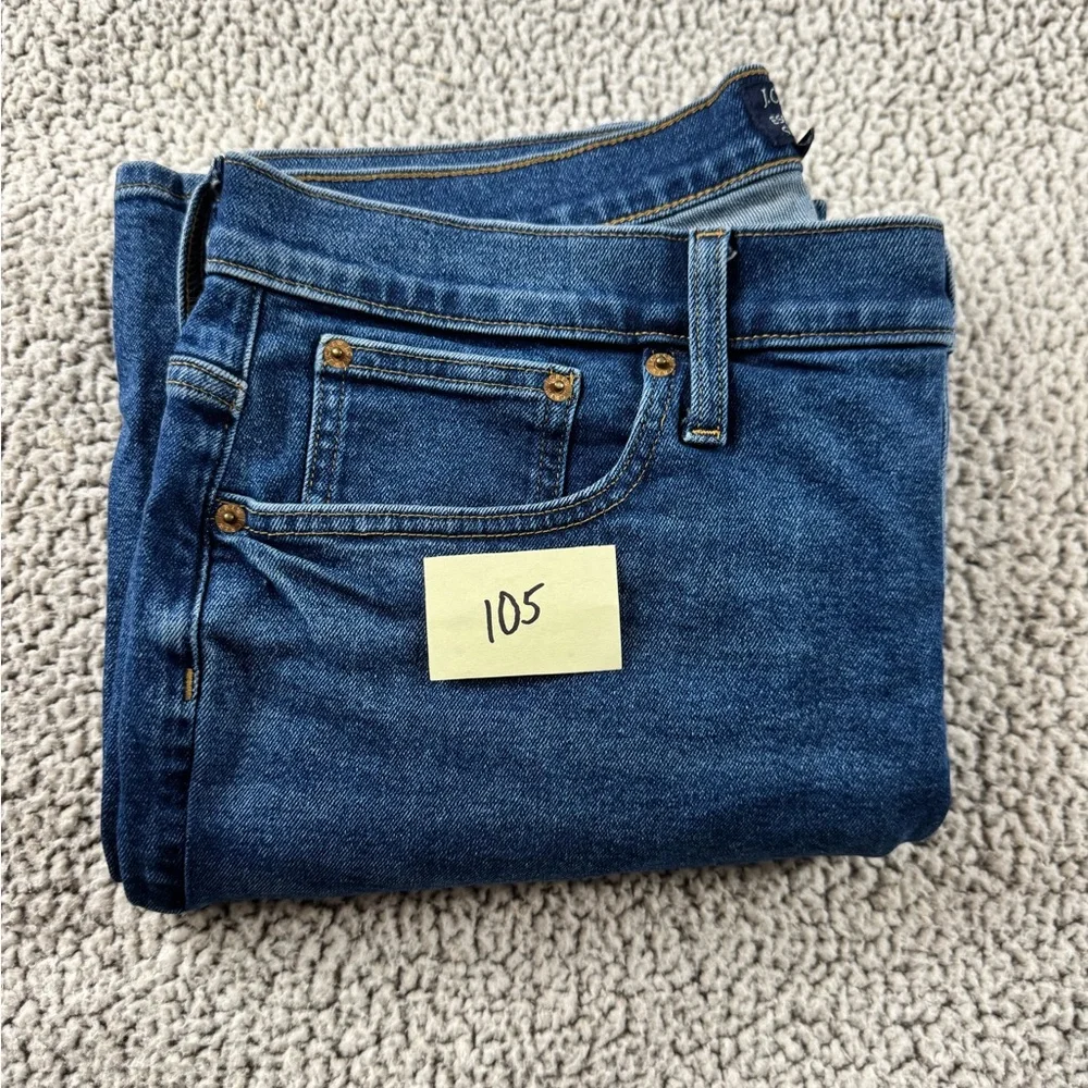 J. Crew Essential Straight Button Fly Blue Jeans size 32 - Picture 8 of 8